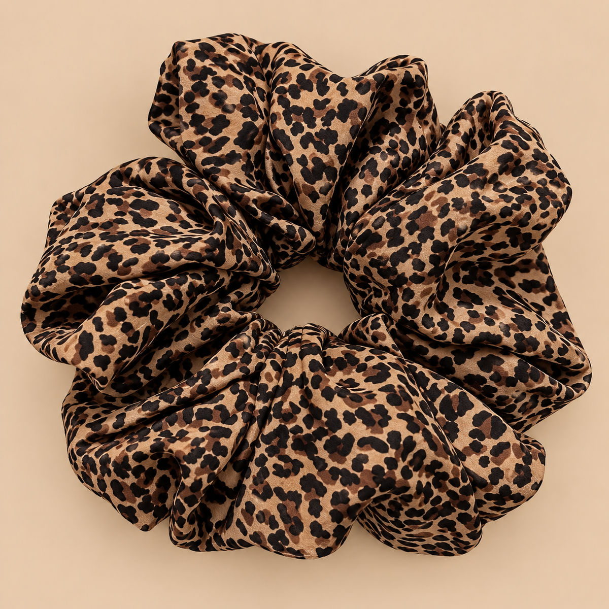XXL scrunchie met luipaardprint 16 cm - De HaarBoetiek